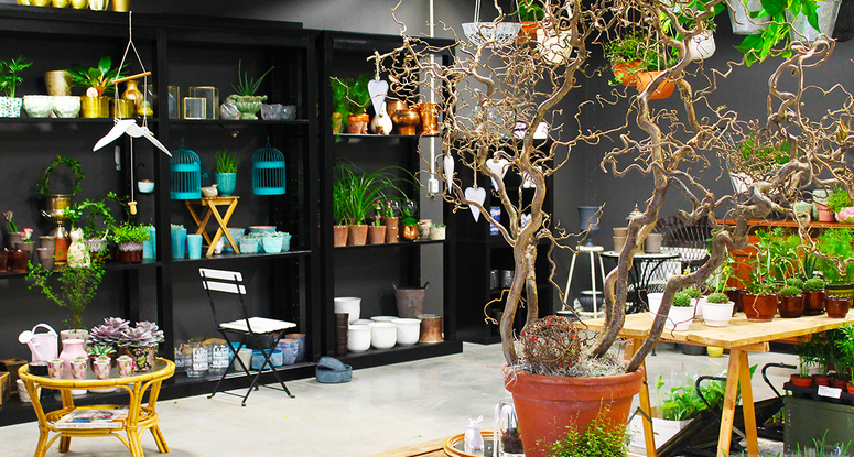 The second-hand products are sorted into 14 specialty shops that include furniture, computers, audio equipment, clothes, toys, bikes, and gardening and building materials. Image: Esem