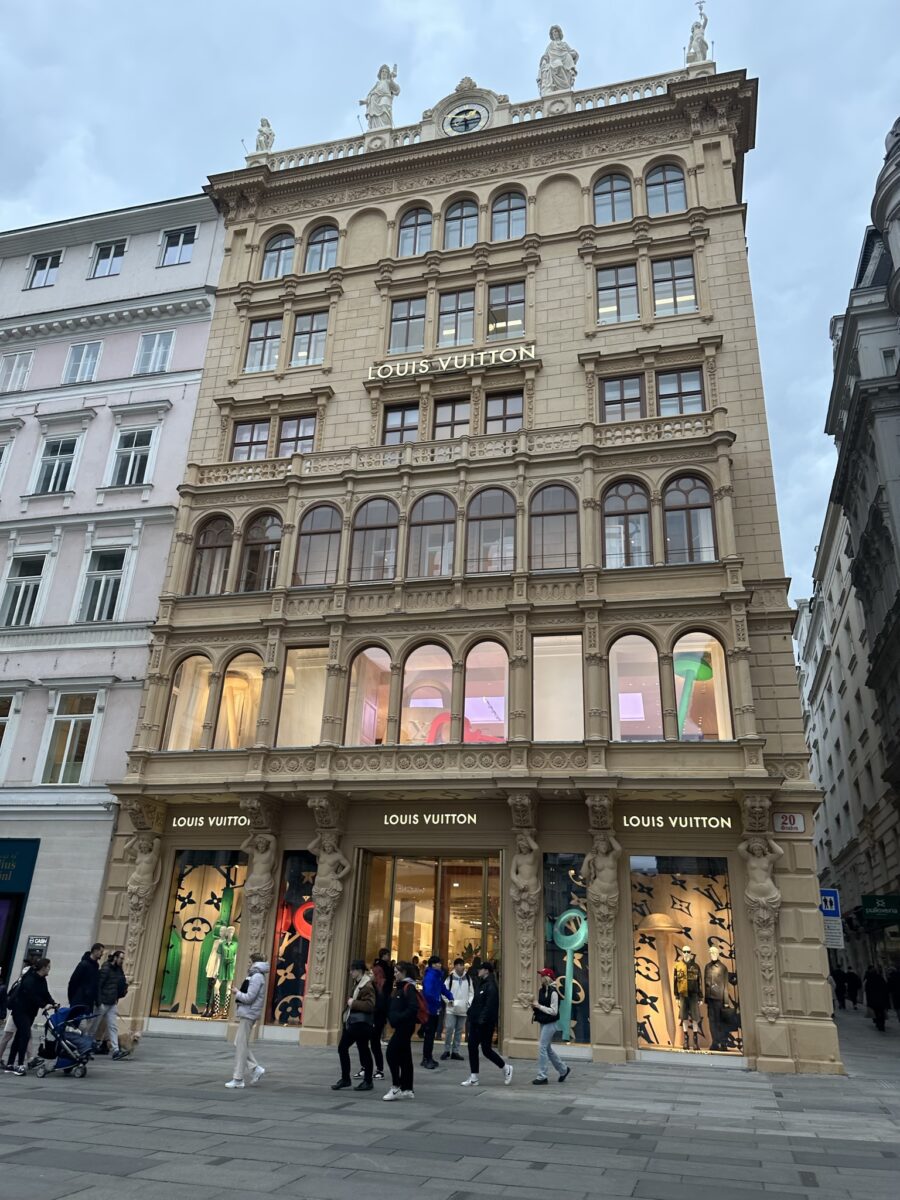 Louis Vuitton: Louis Vuitton Debuts New Store On Graben In Vienna