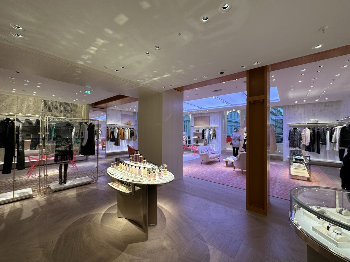 Louis Vuitton: Louis Vuitton Debuts New Store On Graben In Vienna