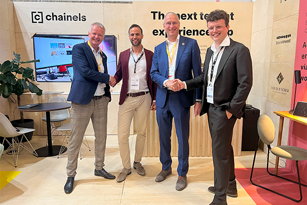 From left to right: Paul Wessels (Blue Module), Sander Verseput (Chainels), Jan Willem De Graaf (Blue Module) & Erwin Buckers (Chainels) /// credit: Chainels