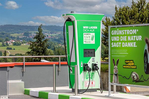 Kaufland´s 300th e-charging station in Hauzenberg, Germany. /// credit: Kaufland