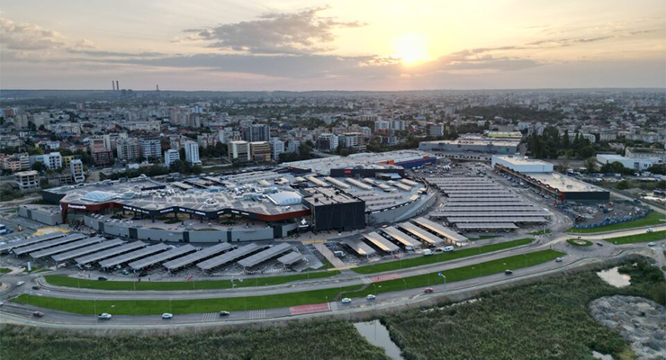 Promenada Craiova, Romania. /// credit: Bellier