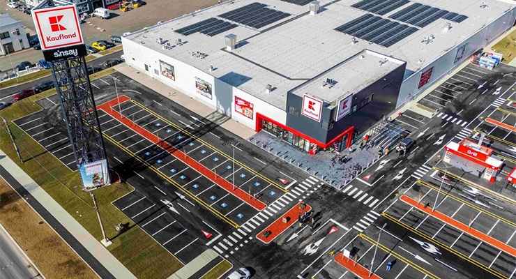 New Kaufland store in Baia Mare, Romania. /// credit: Kaufland