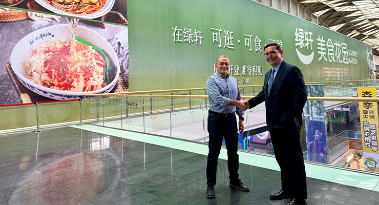 From left to right: Star Mall Group CEO Vedat Sağıroğlu, Fiba CP CEO Yurdaer Kahraman /// Credit: Fiba