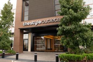 Facade of Las Rozas The Style Outlets /// Credit: NEINVER