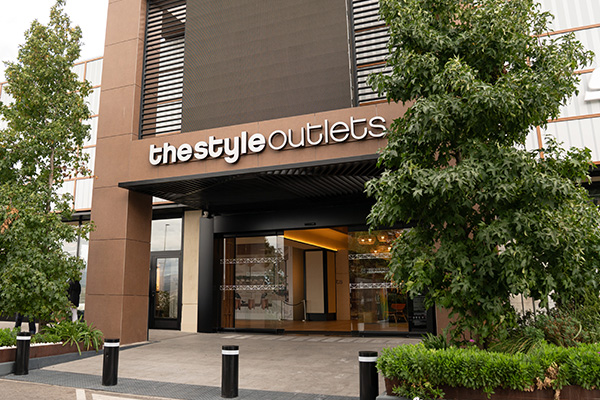 Facade of Las Rozas The Style Outlets /// Credit: NEINVER