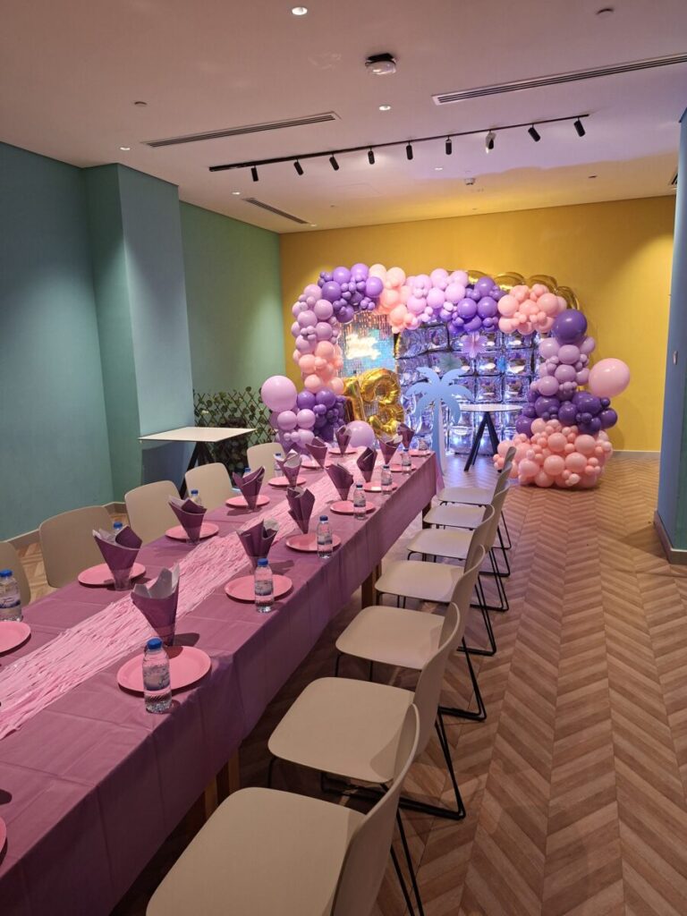 At Glitch, Al Ghurair Centre | © ACROOS Peter Sempelmann