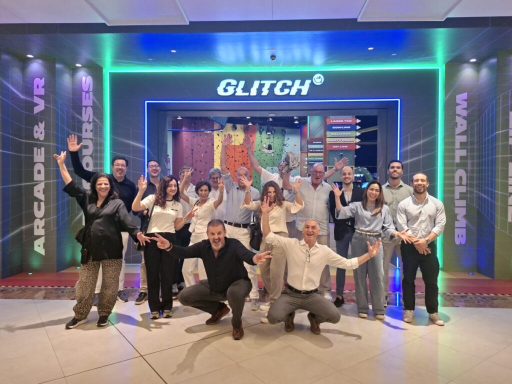 ACROSS Study Tour visits Glitch in Dubai's Al Ghurair Centre | © ACROSS Peter Sempelmann