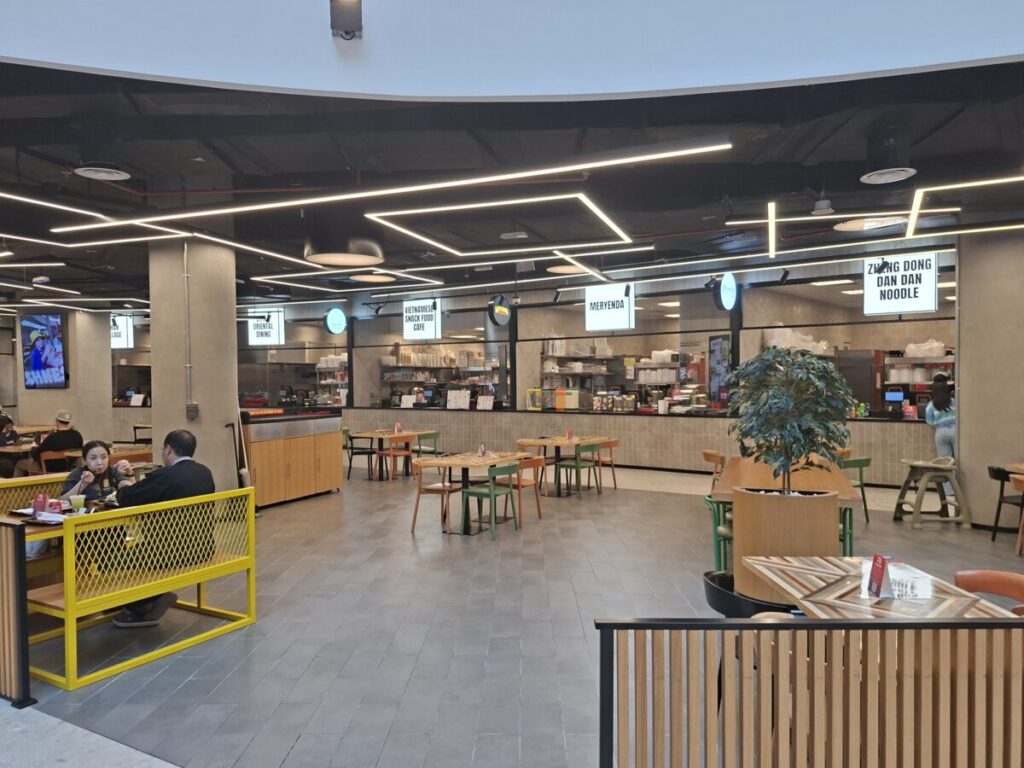 New food hall in Al Ghurair Centre | © ACROSS Peter Sempelmann