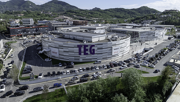 ACREM's prime shopping center TEG has set new standards in Albanian retail. | © ACREM