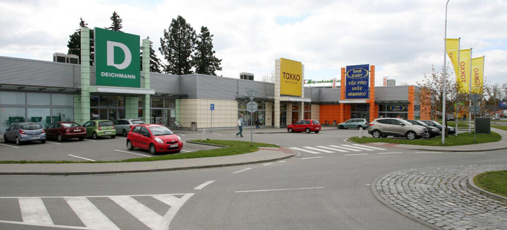 Entrance of Arkáda Prostějov, Czech Republic /// © Blue Assets