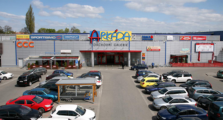 Entrance of Arkáda Prostějov, Czech Republic /// © Blue Assets