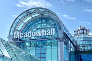 Facade of Meadowhall in Sheffield, UK /// © Meadowhall